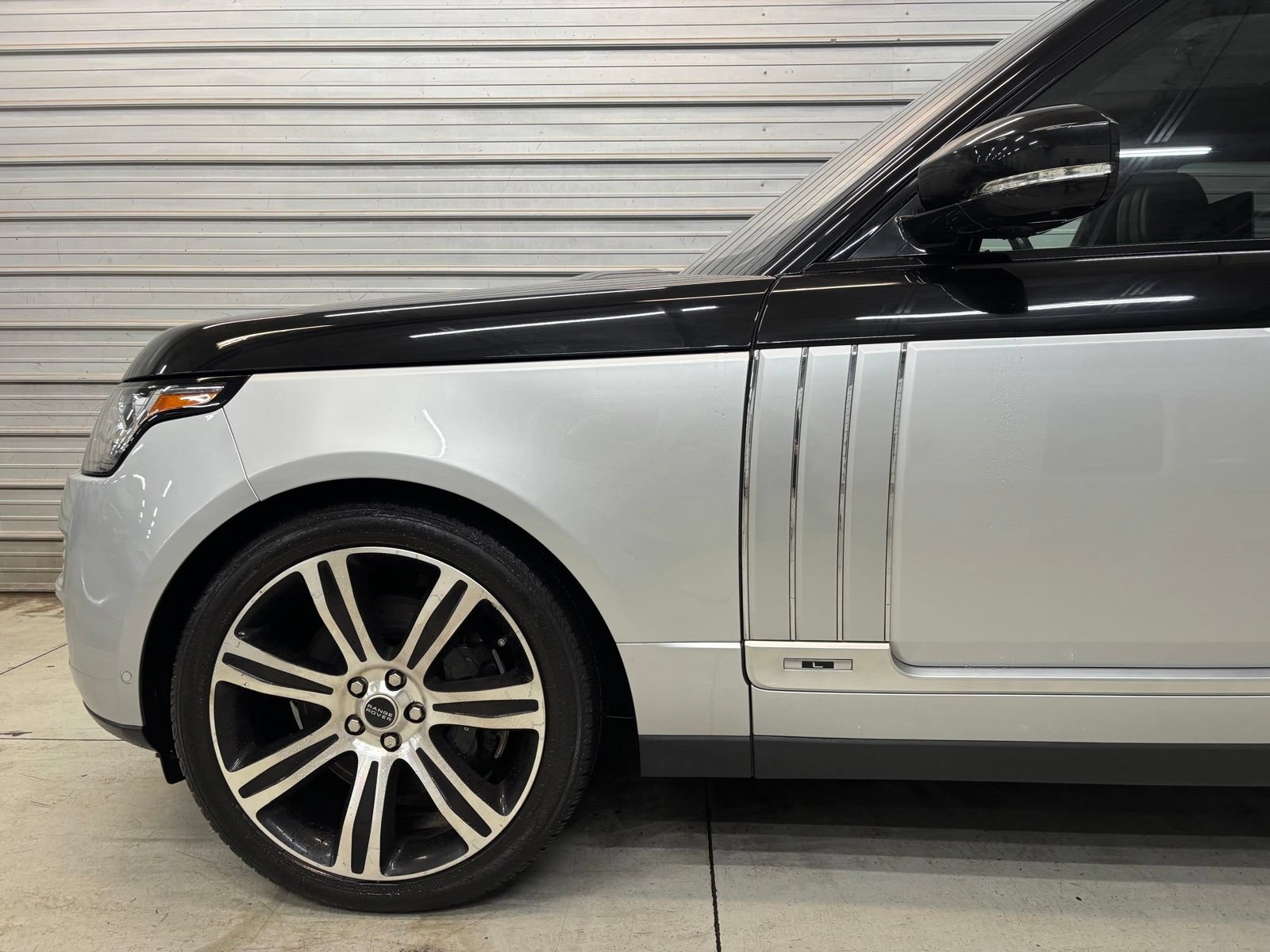 Used 2016 Land Rover Range Rover LWB SV Autobiography AWD/4WD image 4