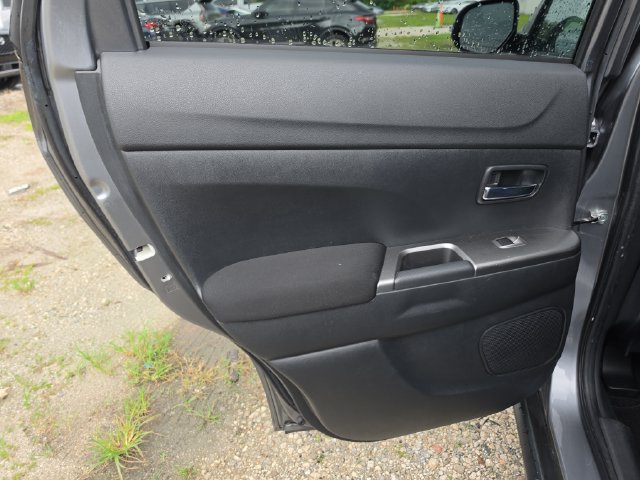 Used 2021 Mitsubishi Outlander Sport SE AWD/4WD image 13
