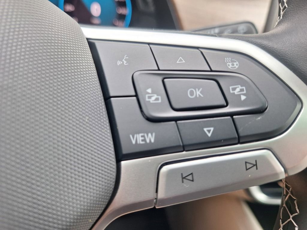 New 2026 Volkswagen Atlas SE image 14