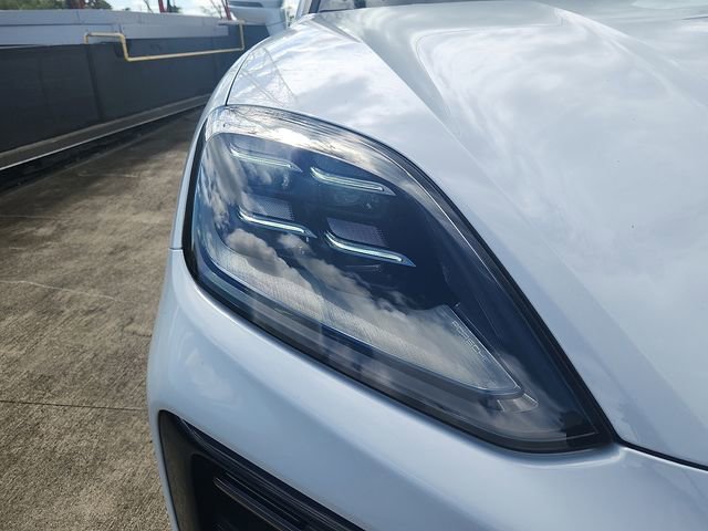 New 2026 Porsche Cayenne image 8