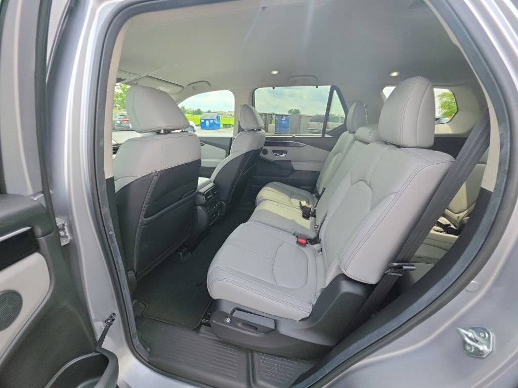 Certified 2025 Honda Pilot EX-L image 25