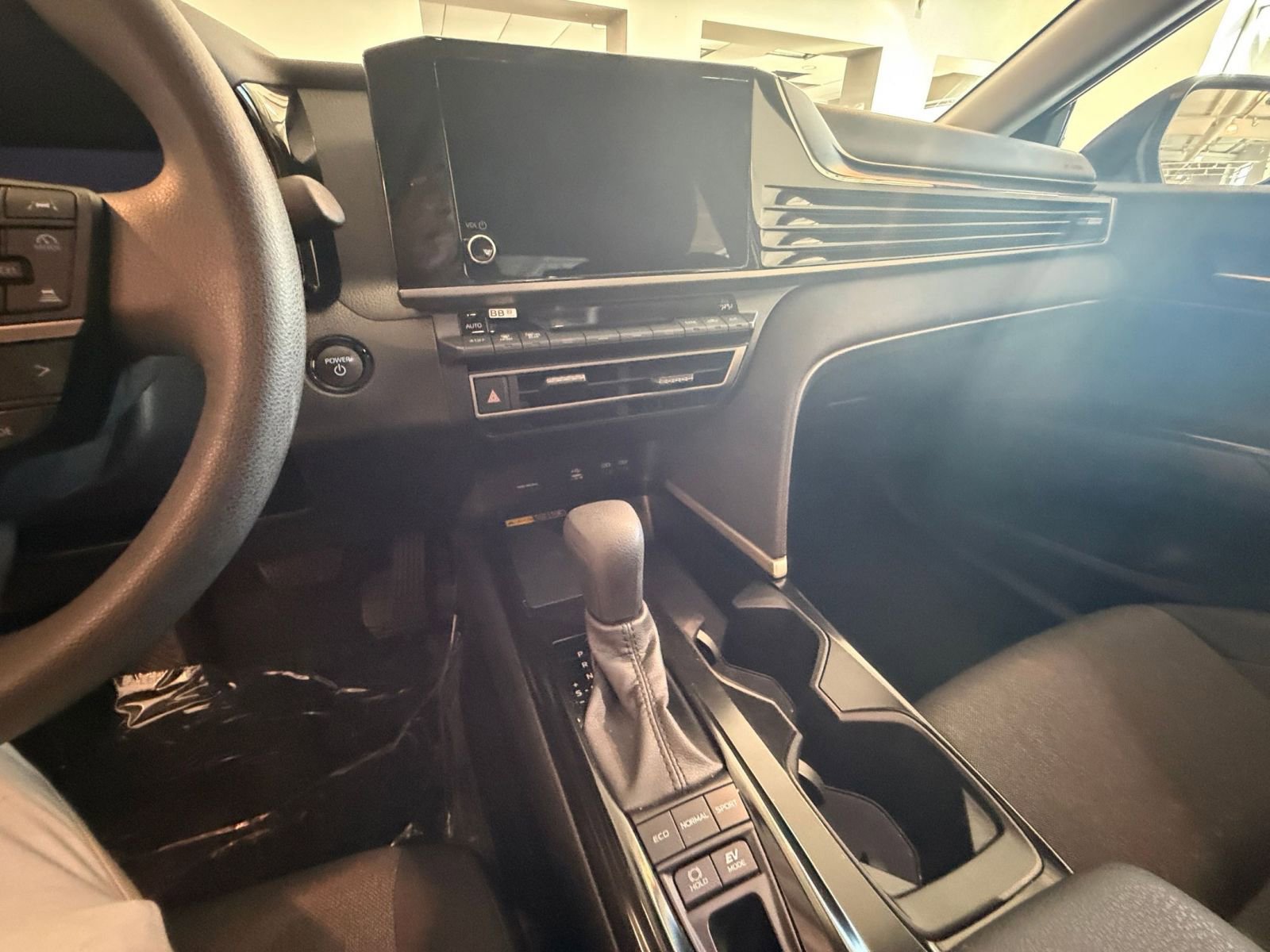 Used 2025 Toyota Camry LE image 40