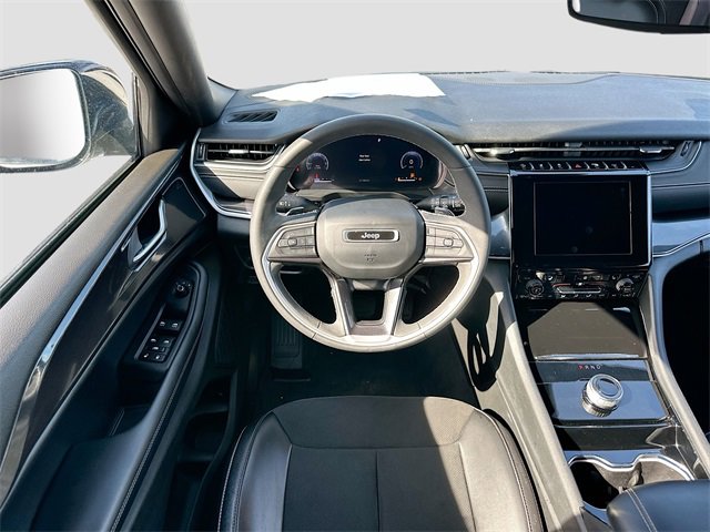 Used 2023 Jeep Grand Cherokee Altitude image 22