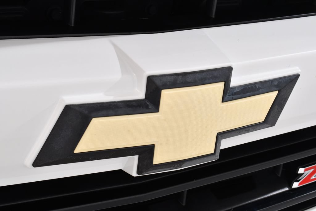 Used 2018 Chevrolet Silverado 1500 LT w/ All Star Edition AWD/4WD image 20