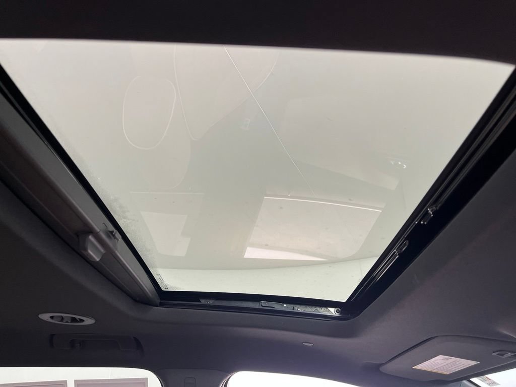 Certified 2022 Chevrolet Traverse Premier AWD/4WD image 3