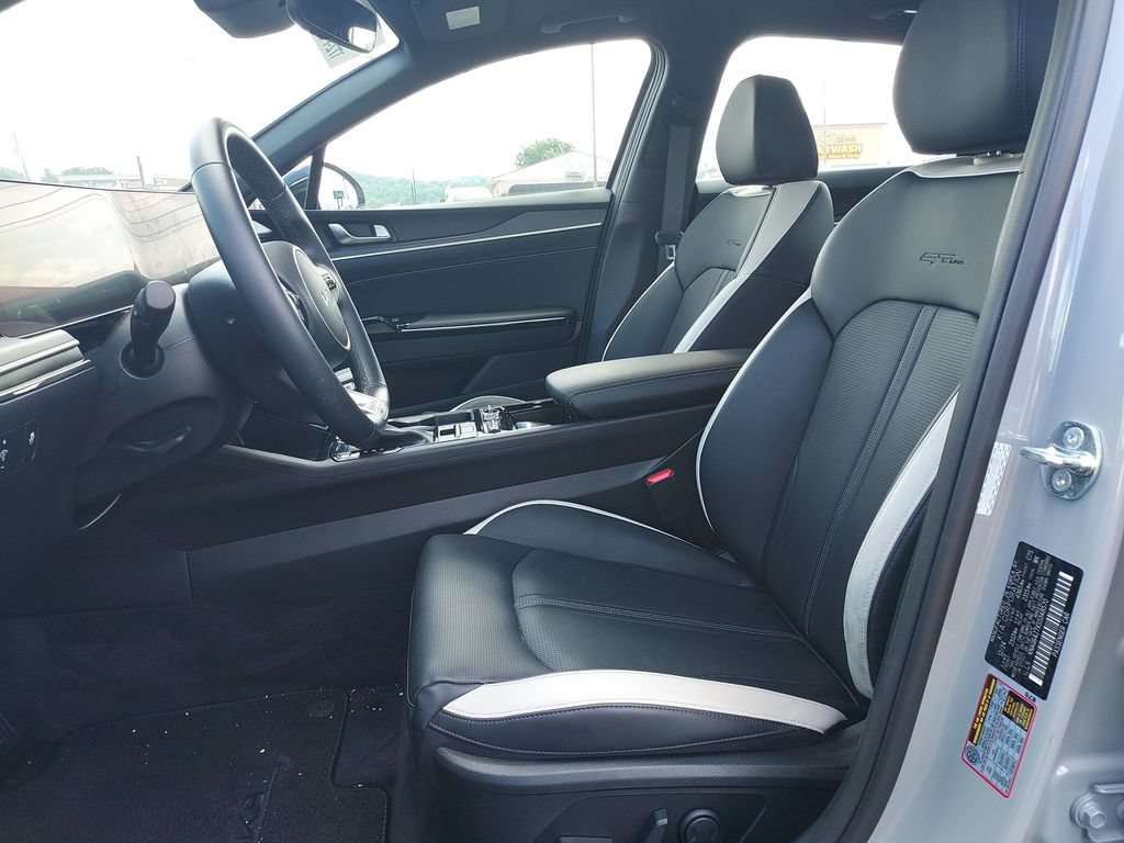 Used 2025 Kia K5 GT-Line w/ GT-Line Premium Package FWD image 9