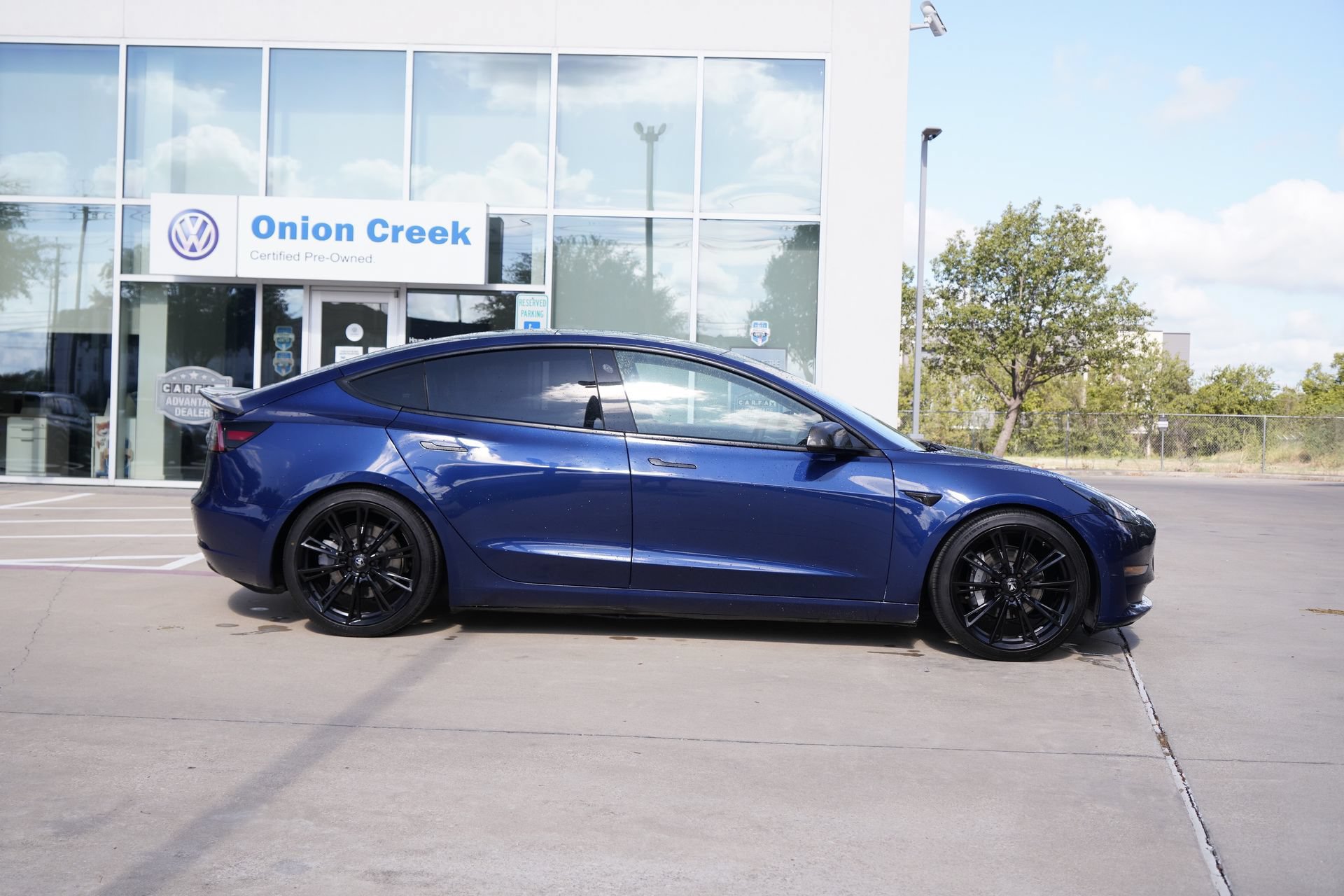 Used 2021 Tesla Model 3 Standard Range Plus RWD image 4