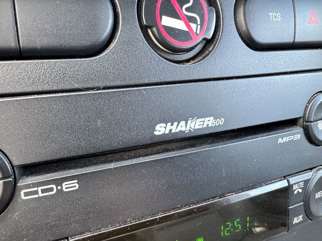 Used 2005 Ford Mustang Convertible image 25