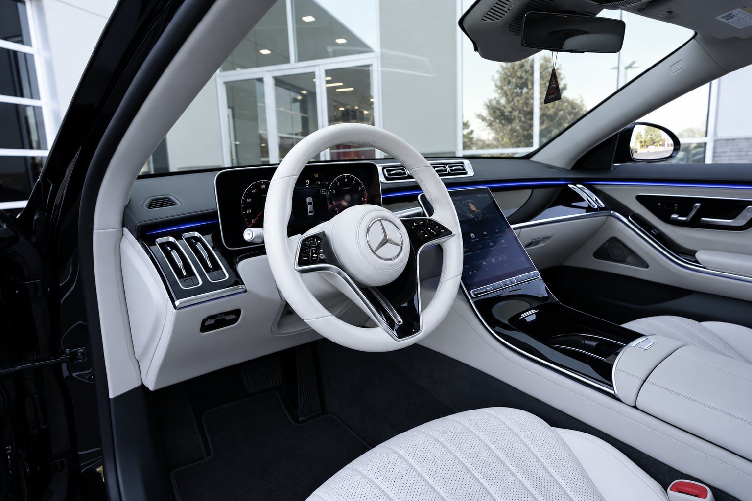 Used 2023 Mercedes-Benz S 500 4MATIC image 18