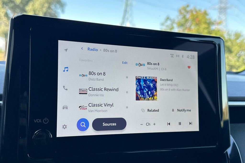 Used 2024 Toyota Corolla SE image 14