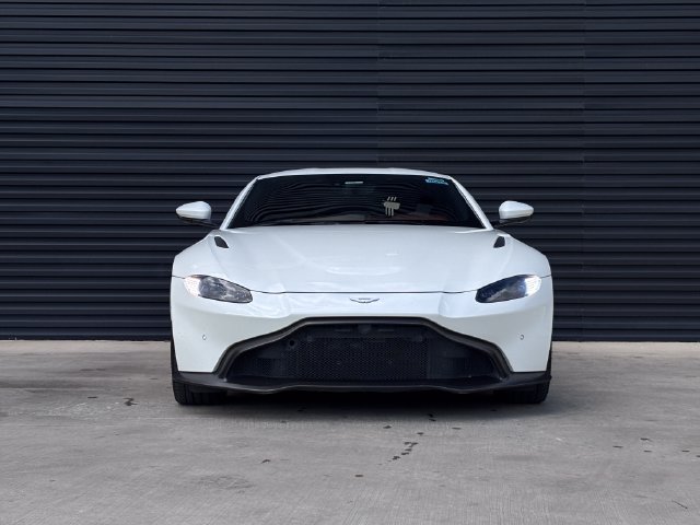 Used 2020 Aston Martin V8 Vantage Coupe RWD image 10