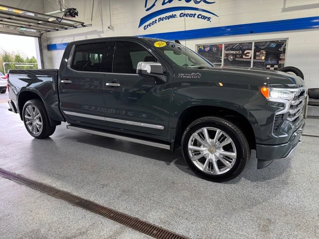 Used 2026 Chevrolet Silverado 1500 High Country AWD/4WD image 13