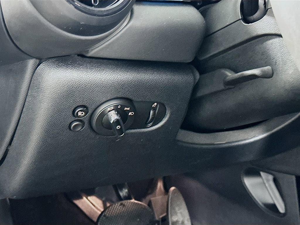 Certified 2024 MINI Cooper S FWD image 10
