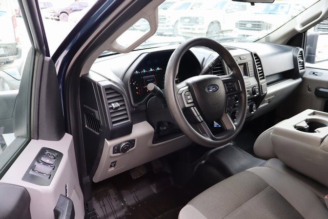 Used 2017 Ford F150 XL w/ Equipment Group 101A Mid image 4