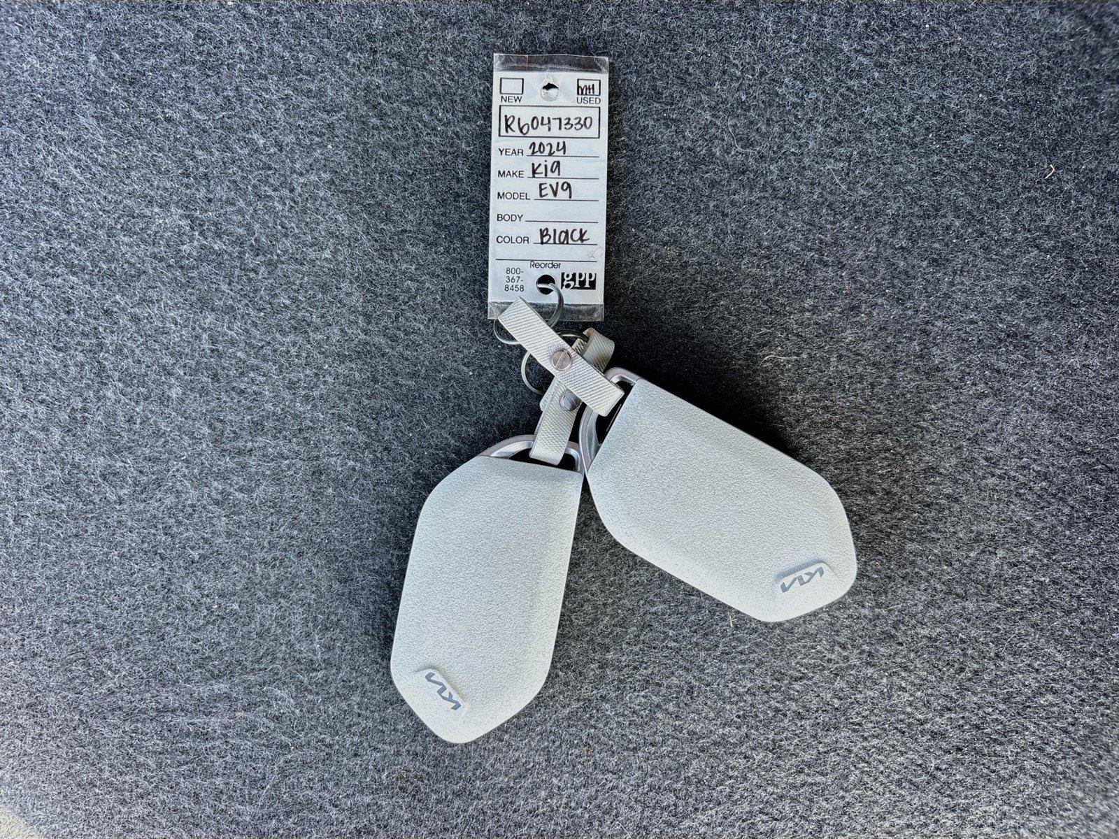 Used 2024 Kia EV9 Light Long Range RWD image 38