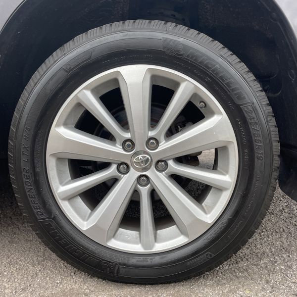 Used 2013 Toyota Highlander Limited image 8