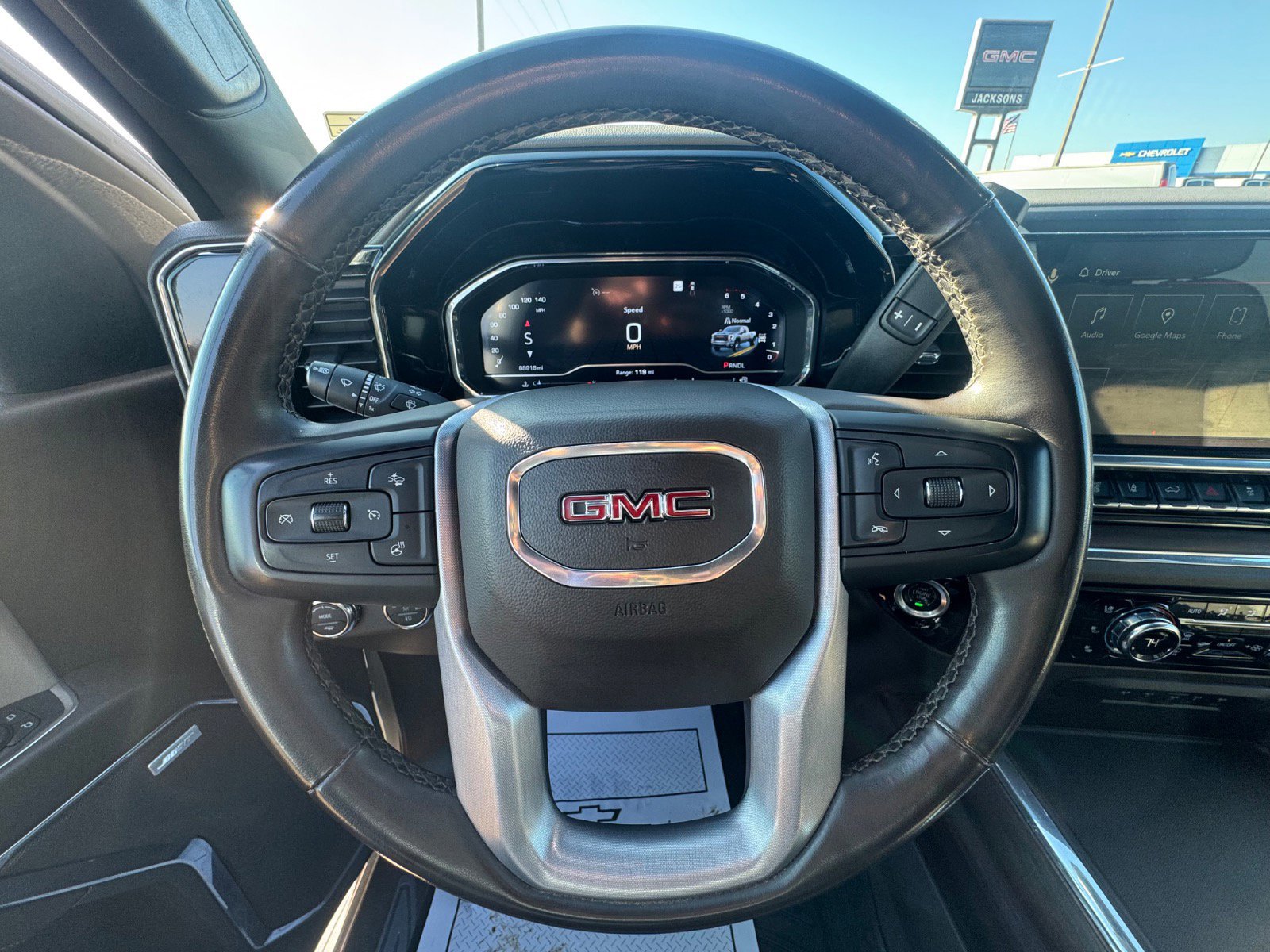 Used 2024 GMC Sierra 3500 SLT w/ SLT Convenience Package image 19