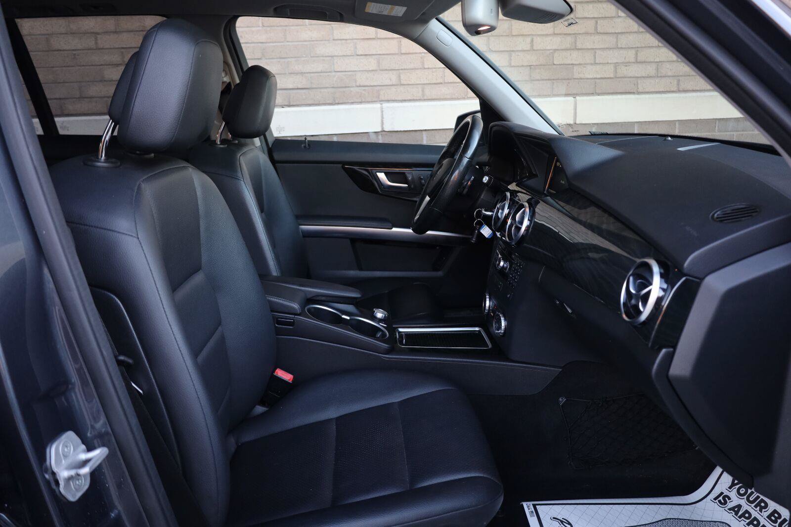 Used 2015 Mercedes-Benz GLK 350 4MATIC image 28