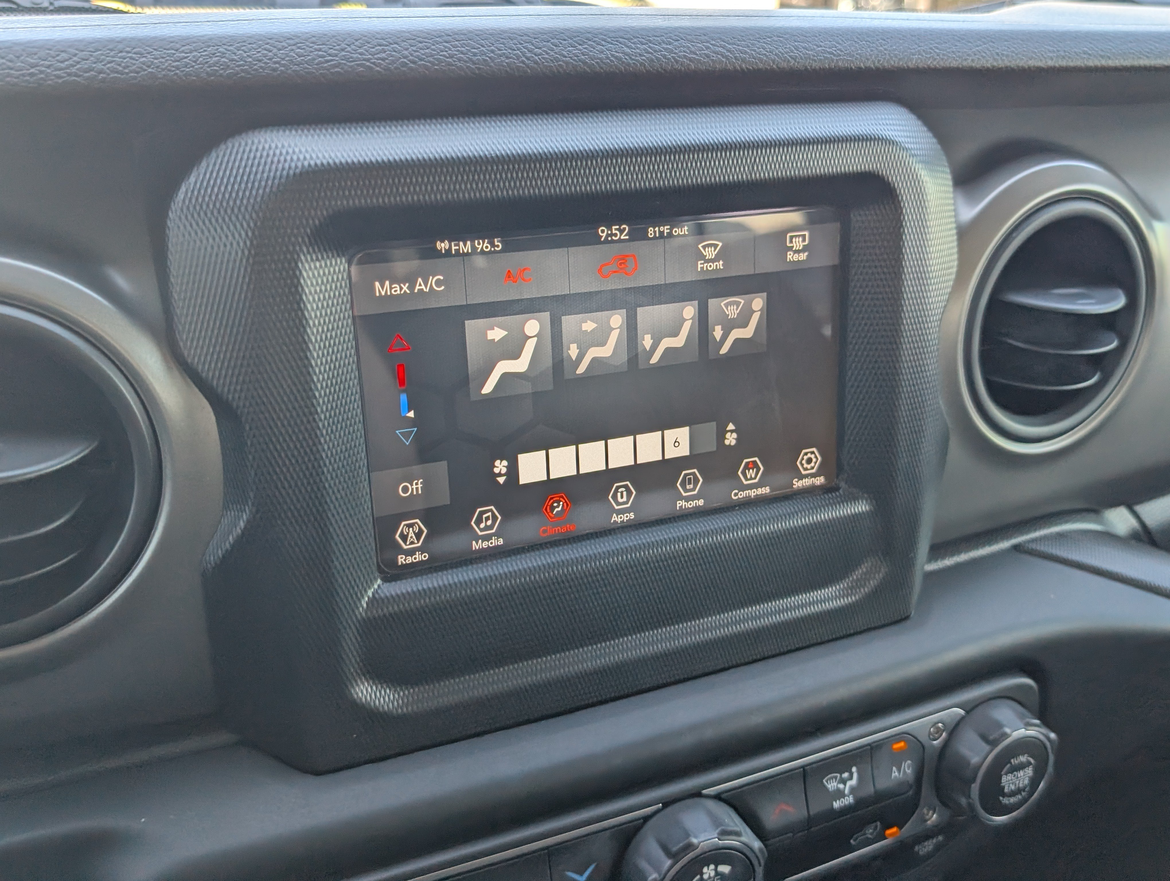 Used 2022 Jeep Wrangler Unlimited Sport AWD/4WD image 18