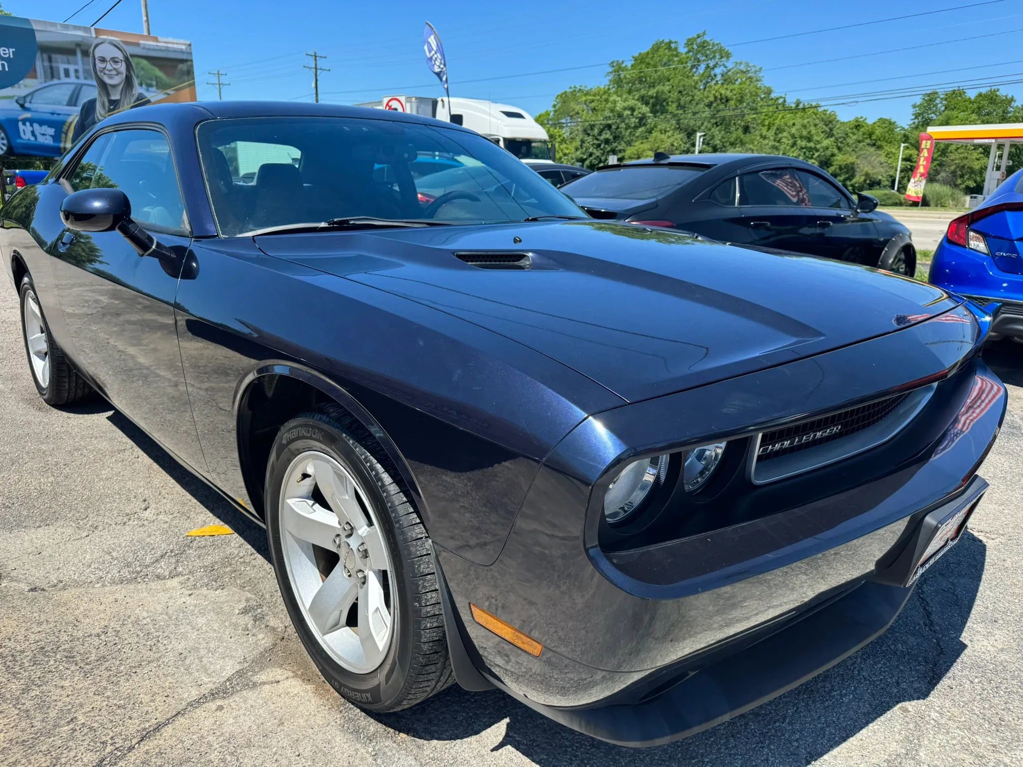 Used 2012 Dodge Challenger SXT RWD image 11