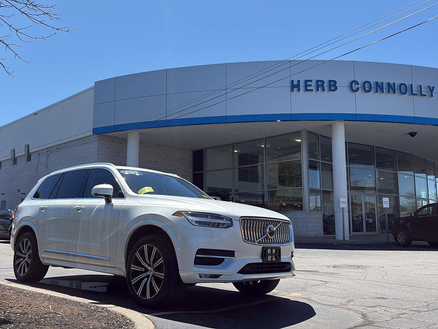 Used 2025 Volvo XC90 B5 Core w/ Climate Package AWD/4WD image 1
