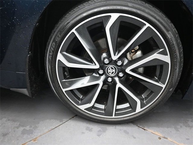 Used 2021 Toyota Corolla XSE image 29