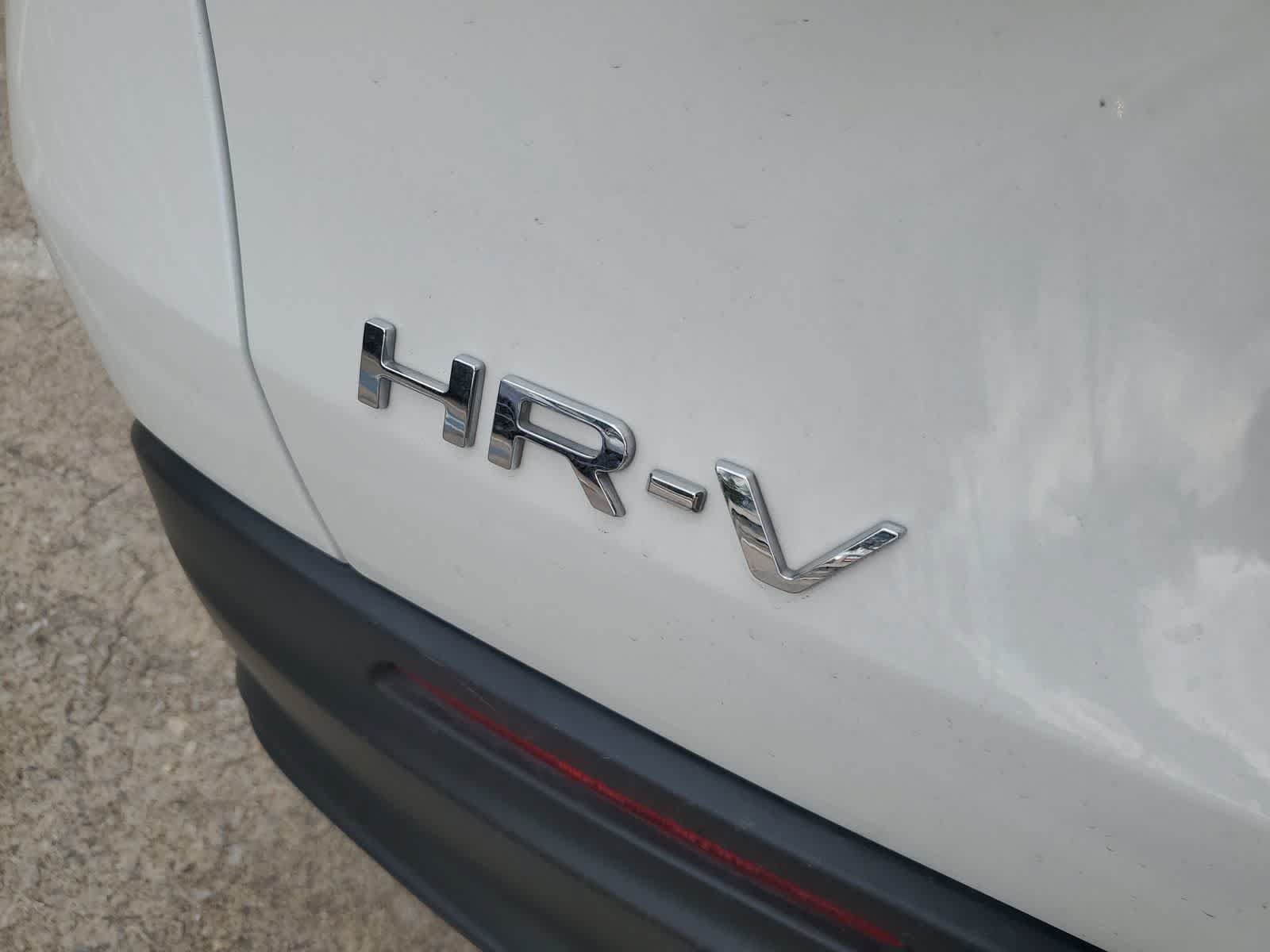 Used 2024 Honda HR-V LX image 10