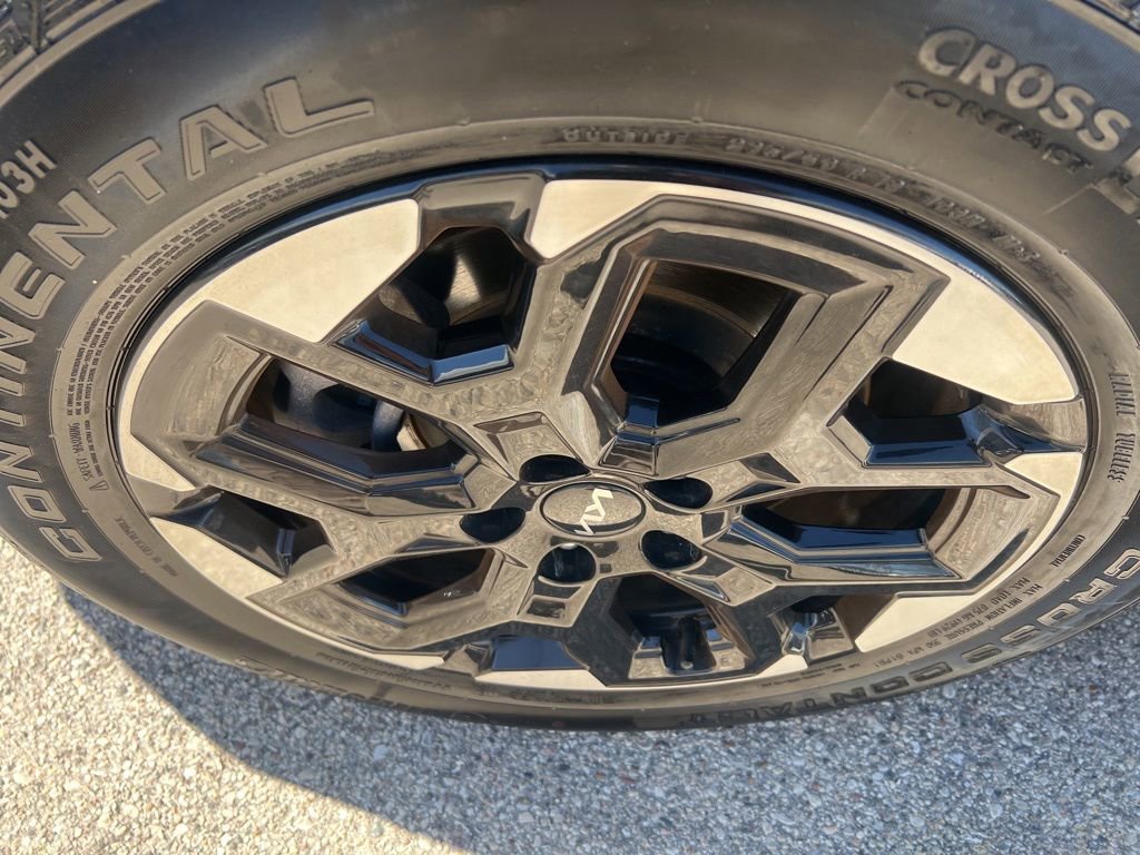 Certified 2025 Kia Sorento S image 39