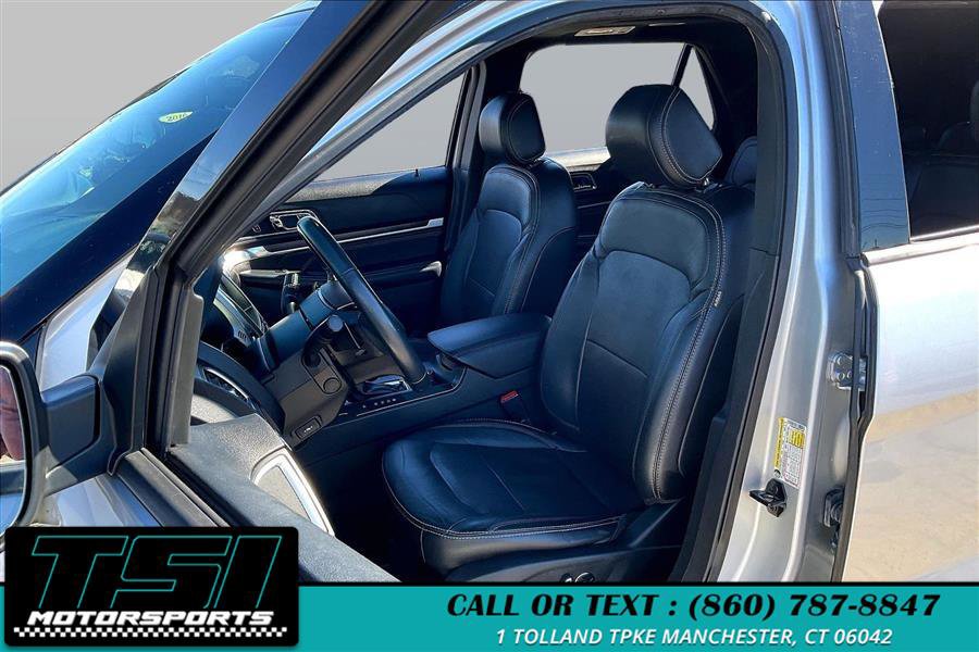 Used 2017 Ford Explorer Limited w/ Equipment Group 301A image 25
