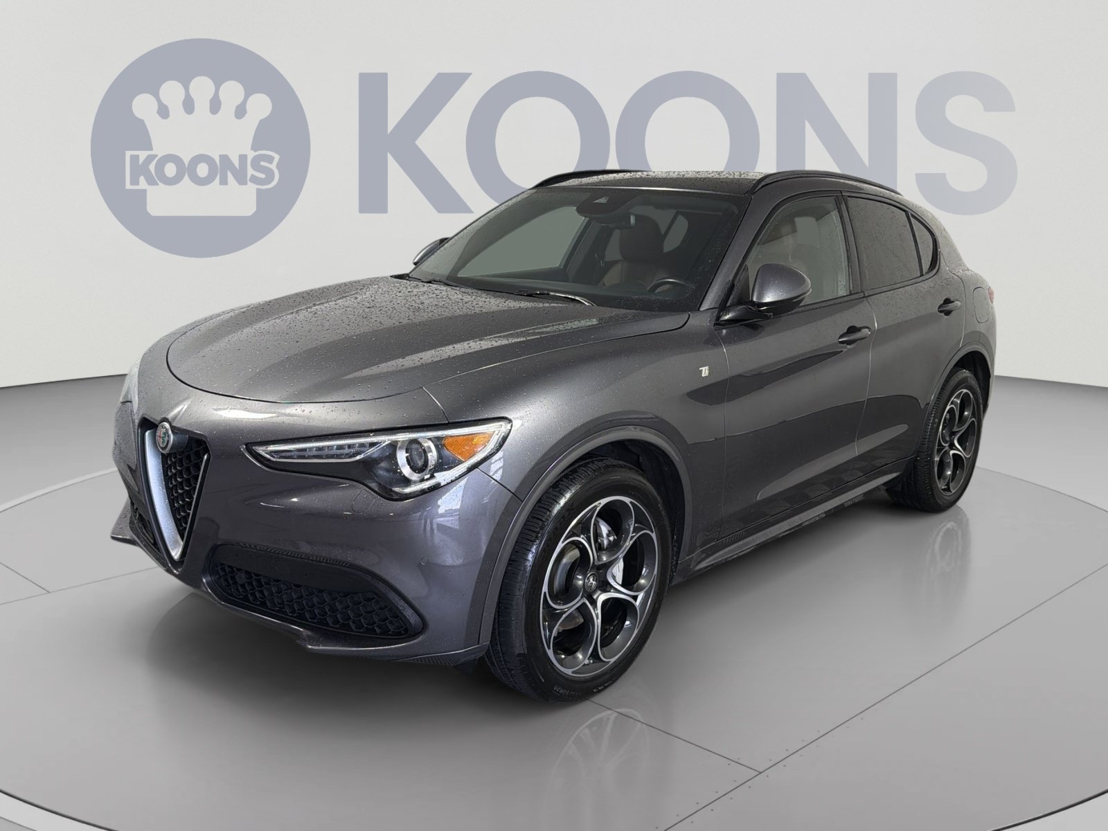 Used 2023 Alfa Romeo Stelvio Ti AWD/4WD image 1