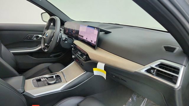 Used 2025 BMW 330i xDrive Sedan image 21