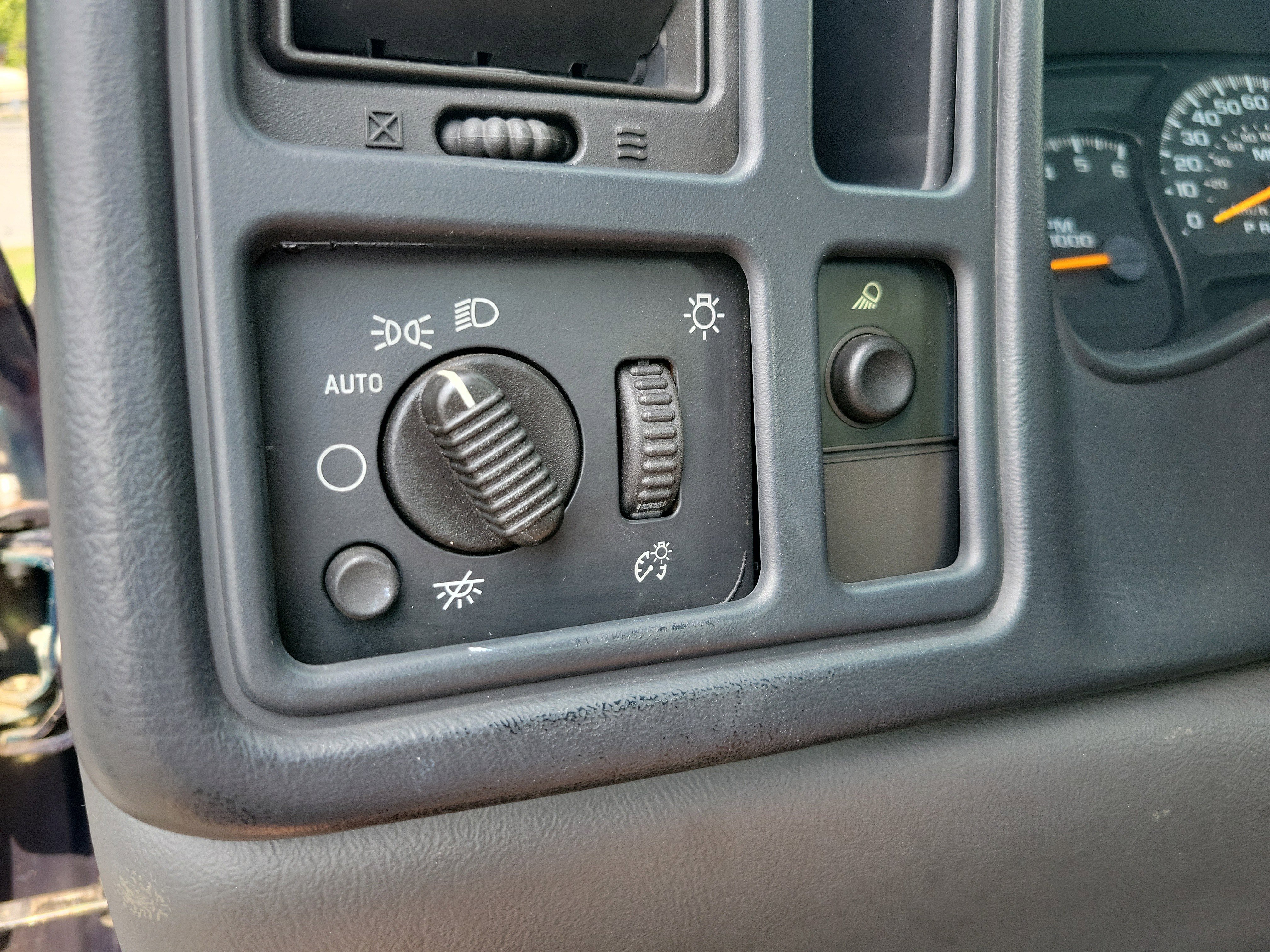 Used 2006 Chevrolet Silverado 1500 W/T image 9