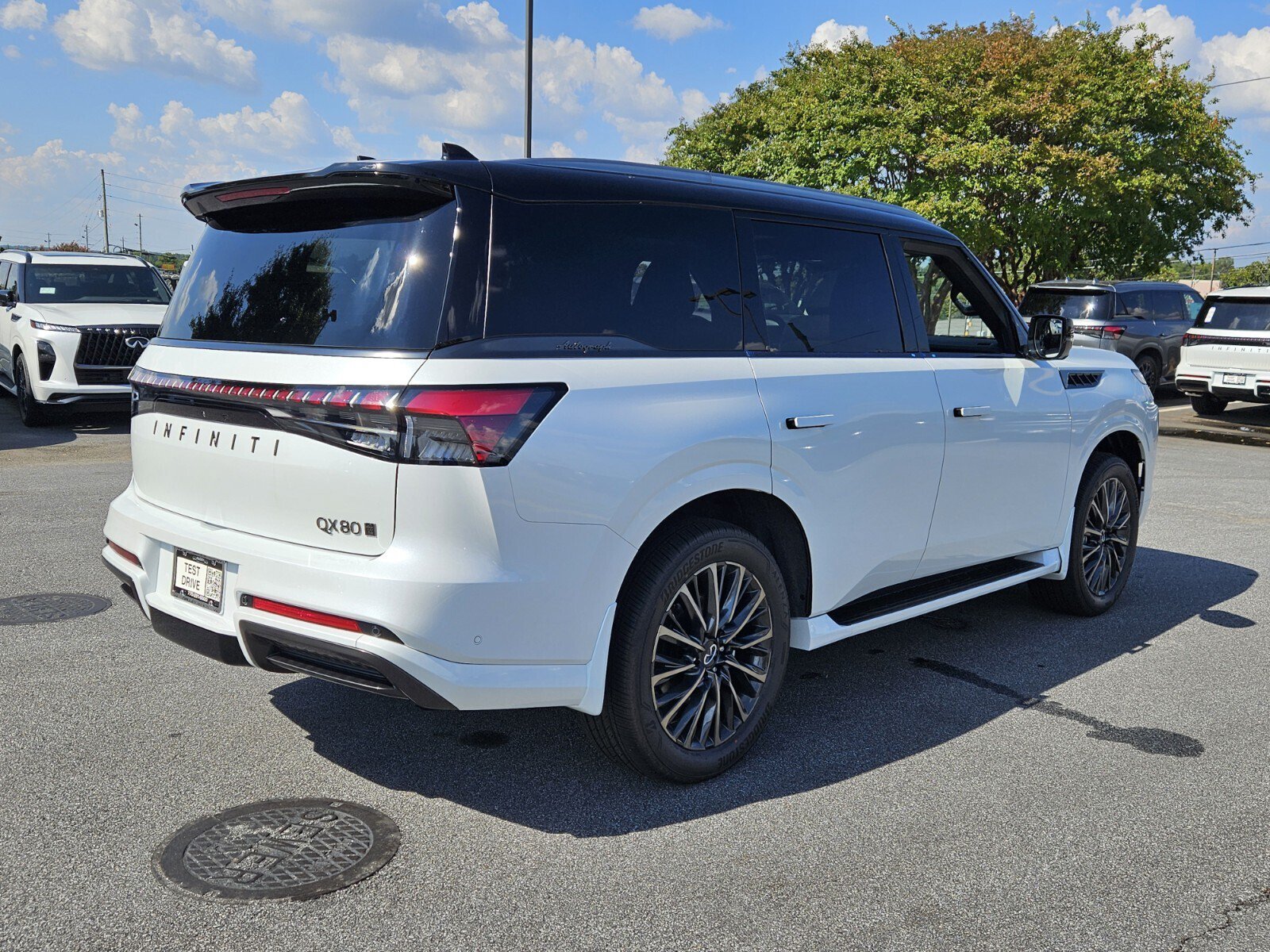New 2027 INFINITI QX80 Autograph w/ Premium Cargo Package AWD/4WD image 6