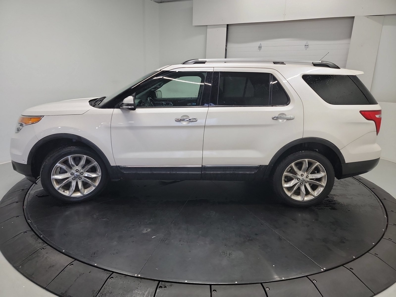 Used 2011 Ford Explorer Limited w/ 302A Rapid Spec Order Code AWD/4WD image 4