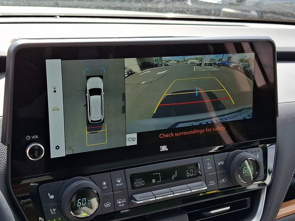 Used 2025 Toyota Grand Highlander FWD image 3