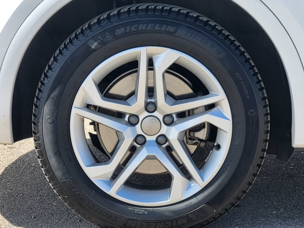 Used 2018 Audi Q5 2.0T Premium Plus w/ Premium Plus Package AWD/4WD image 7