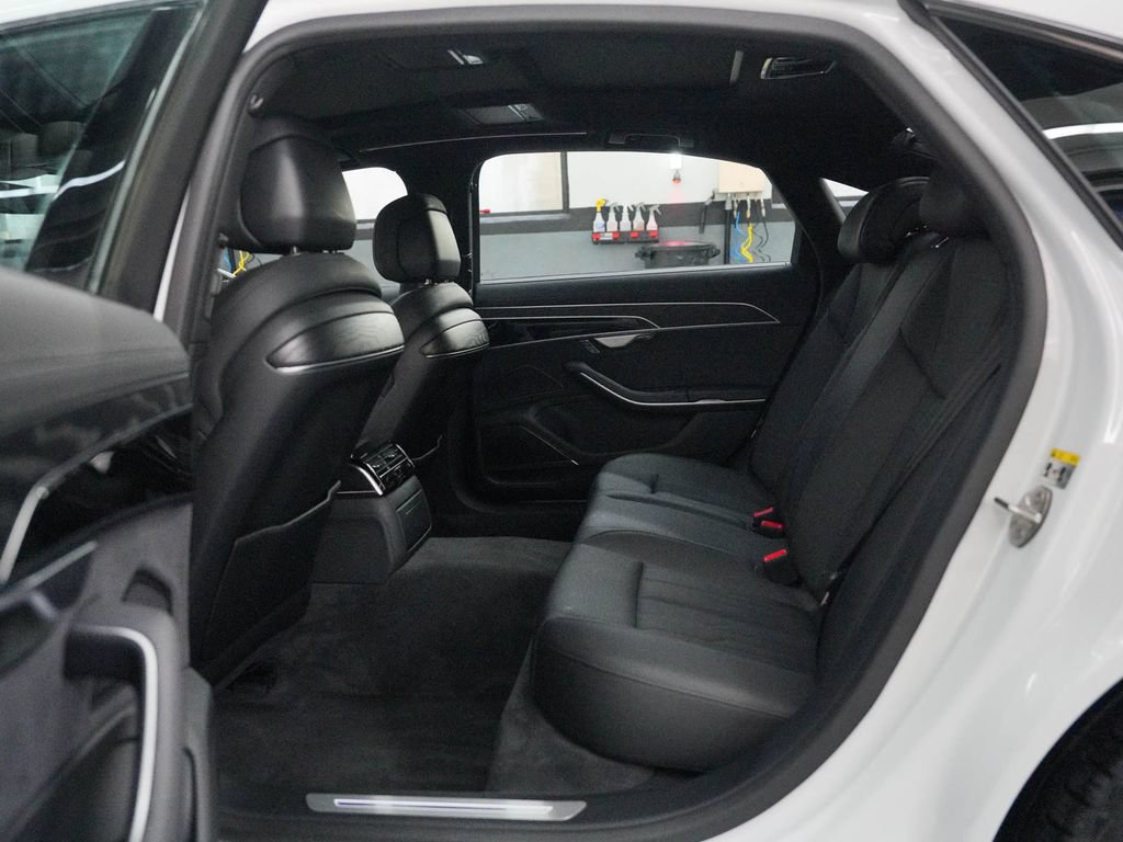Used 2025 Audi A8 L 3.0T w/ Executive Package AWD/4WD image 33