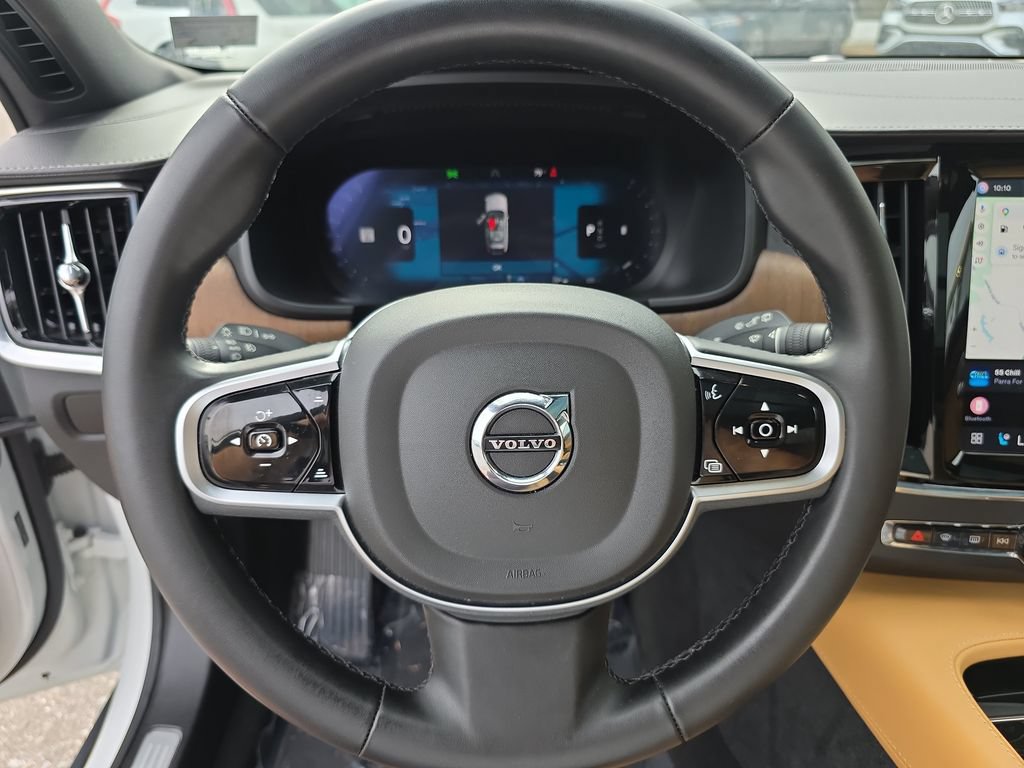 Used 2025 Volvo V90 B6 Cross Country Ultra AWD/4WD image 25