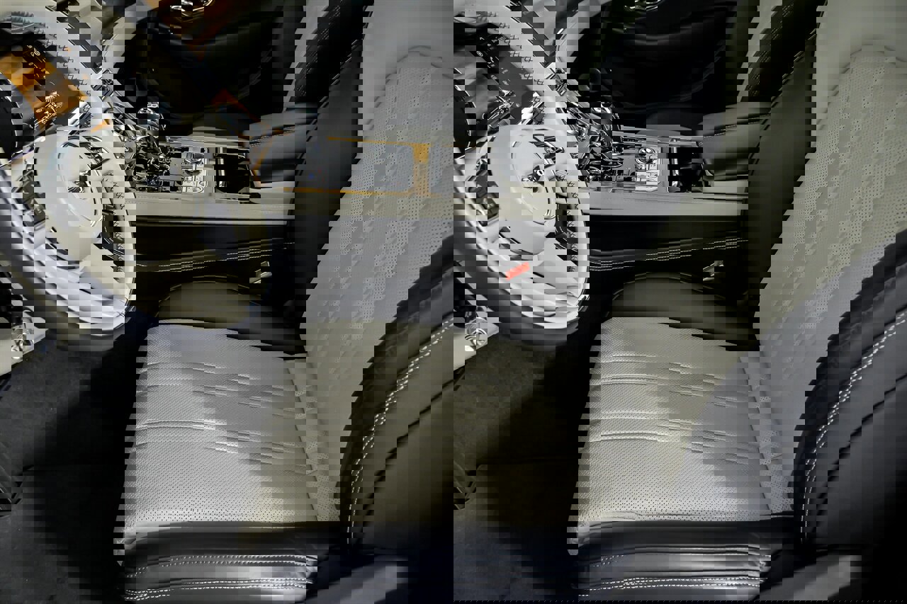 Used 2021 Bentley Continental GT image 22