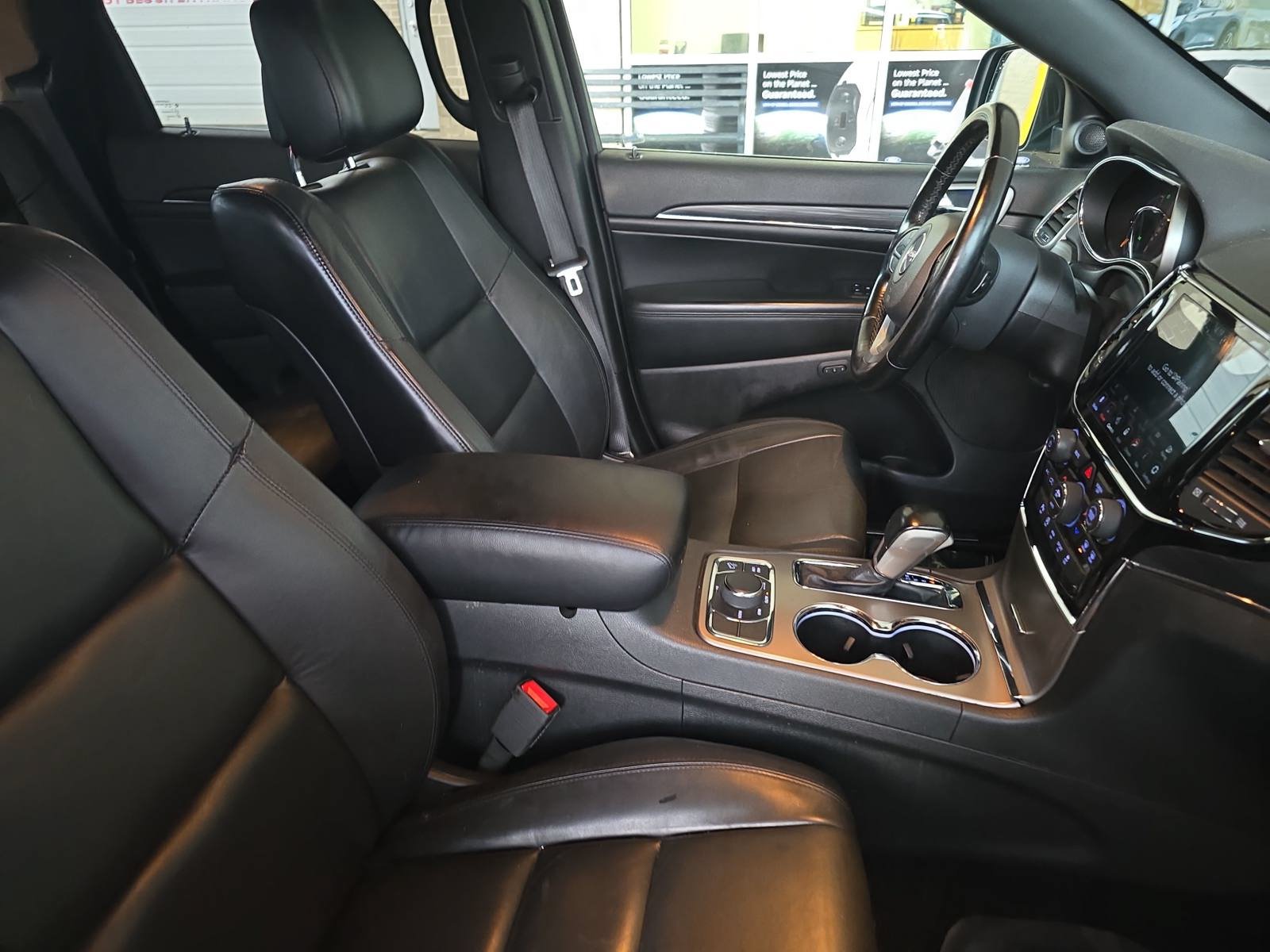 Used 2021 Jeep Grand Cherokee Limited w/ Premium Lighting Group AWD/4WD image 10