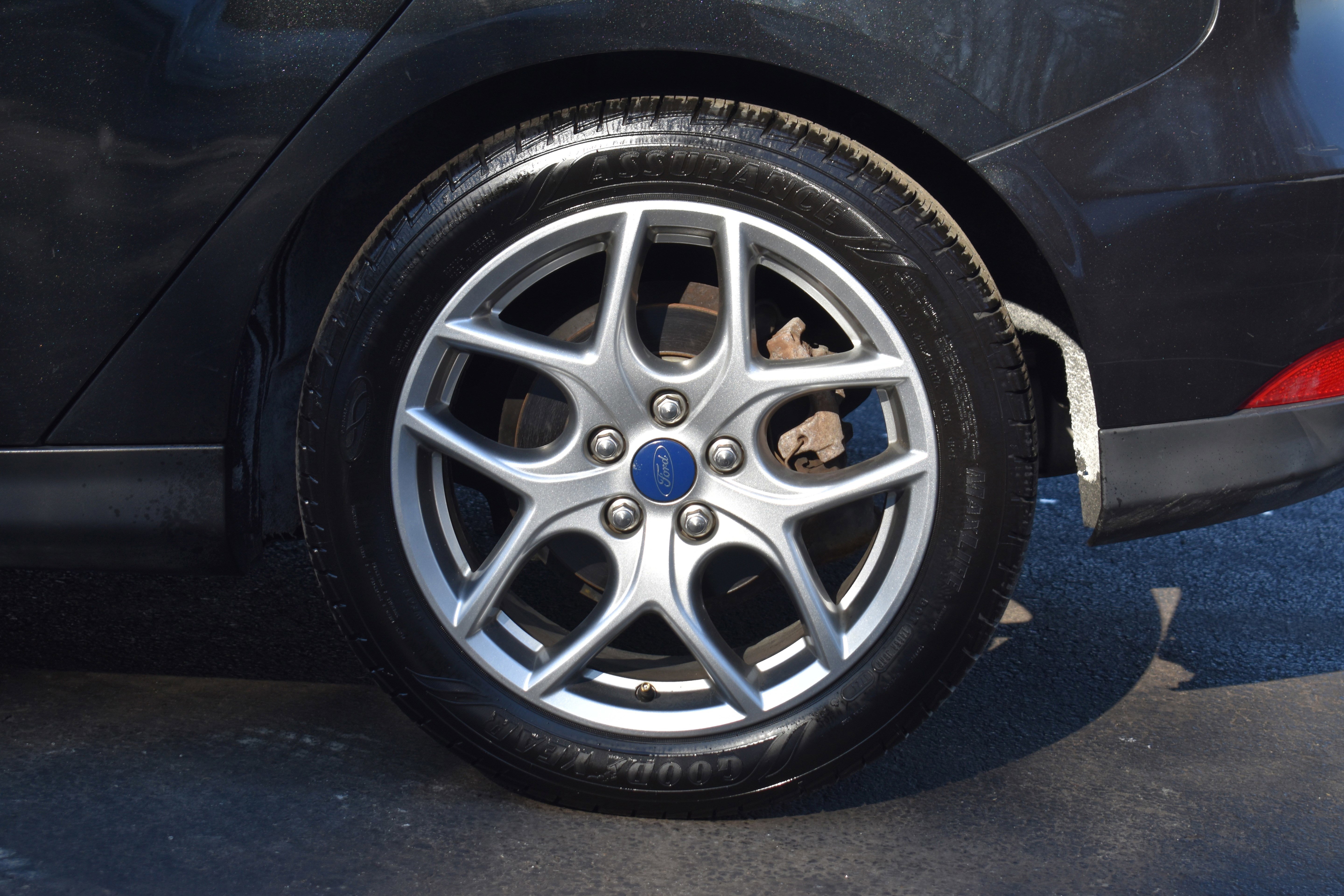 Used 2015 Ford Focus SE w/ Equipment Group 201A image 35