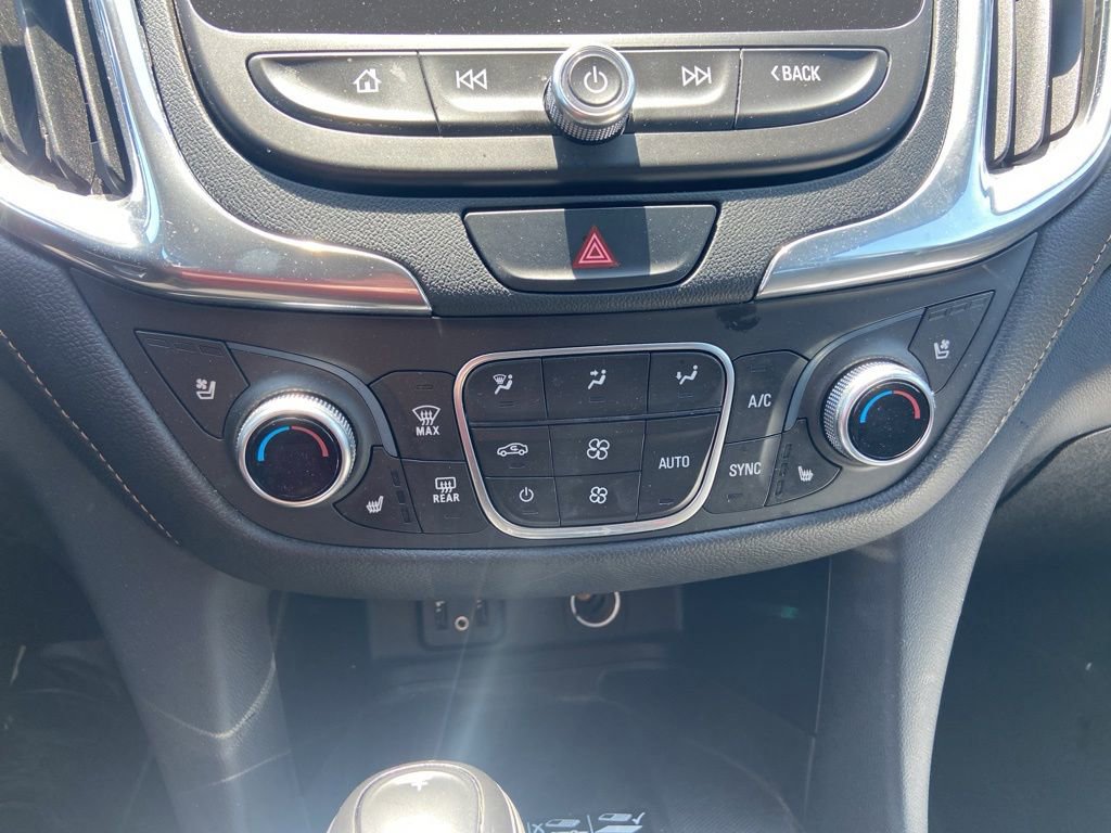 Used 2018 Chevrolet Equinox Premier AWD/4WD image 21