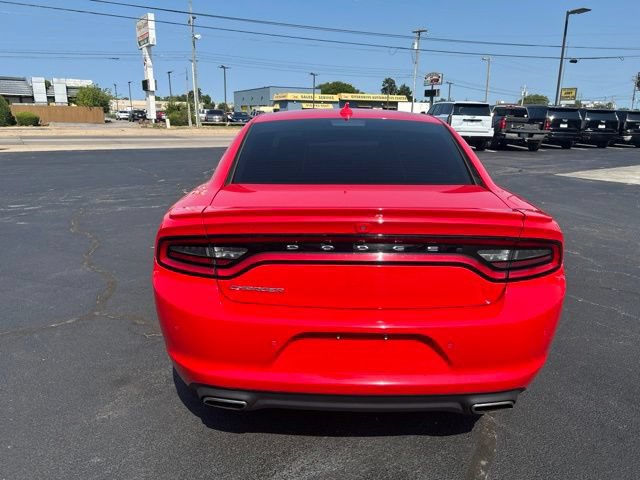 Used 2020 Dodge Charger SXT w/ Plus Group RWD image 7