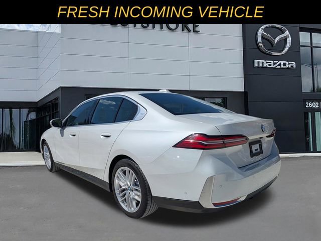 Used 2025 BMW 530i image 5