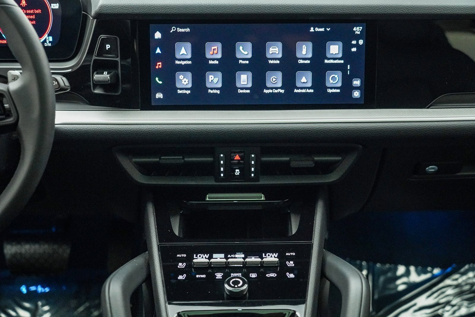 Used 2025 Porsche Cayenne image 18