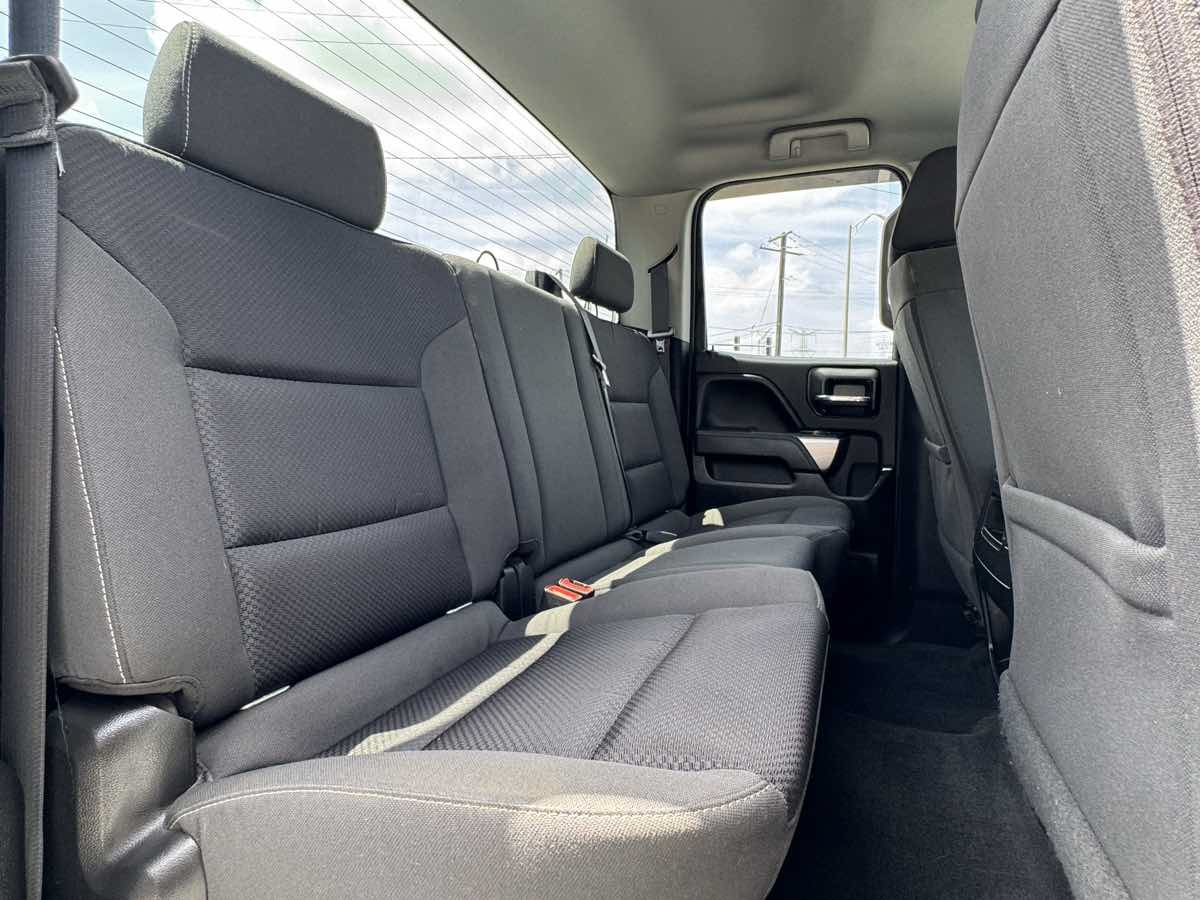 Used 2018 Chevrolet Silverado 1500 LT w/ All Star Edition AWD/4WD image 34