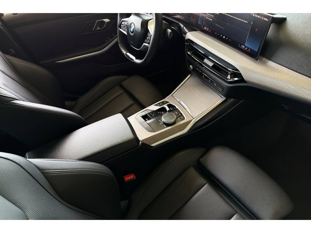 Used 2025 BMW 330i Sedan RWD image 16