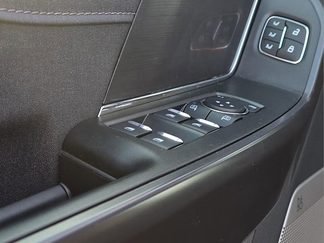 Used 2025 Ford F150 Lariat image 21