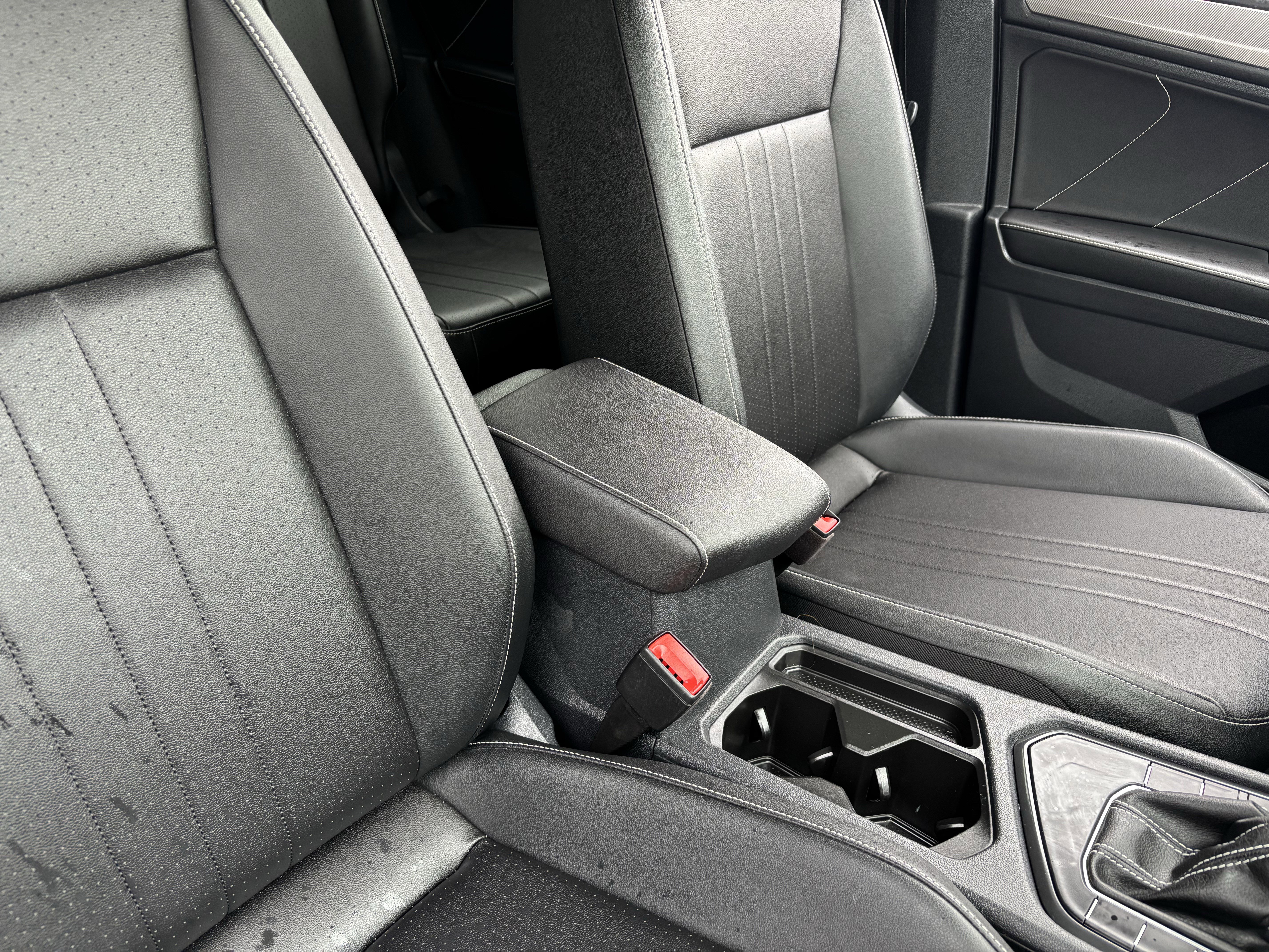 Certified 2023 Volkswagen Tiguan SE w/ Panoramic Sunroof Package image 8