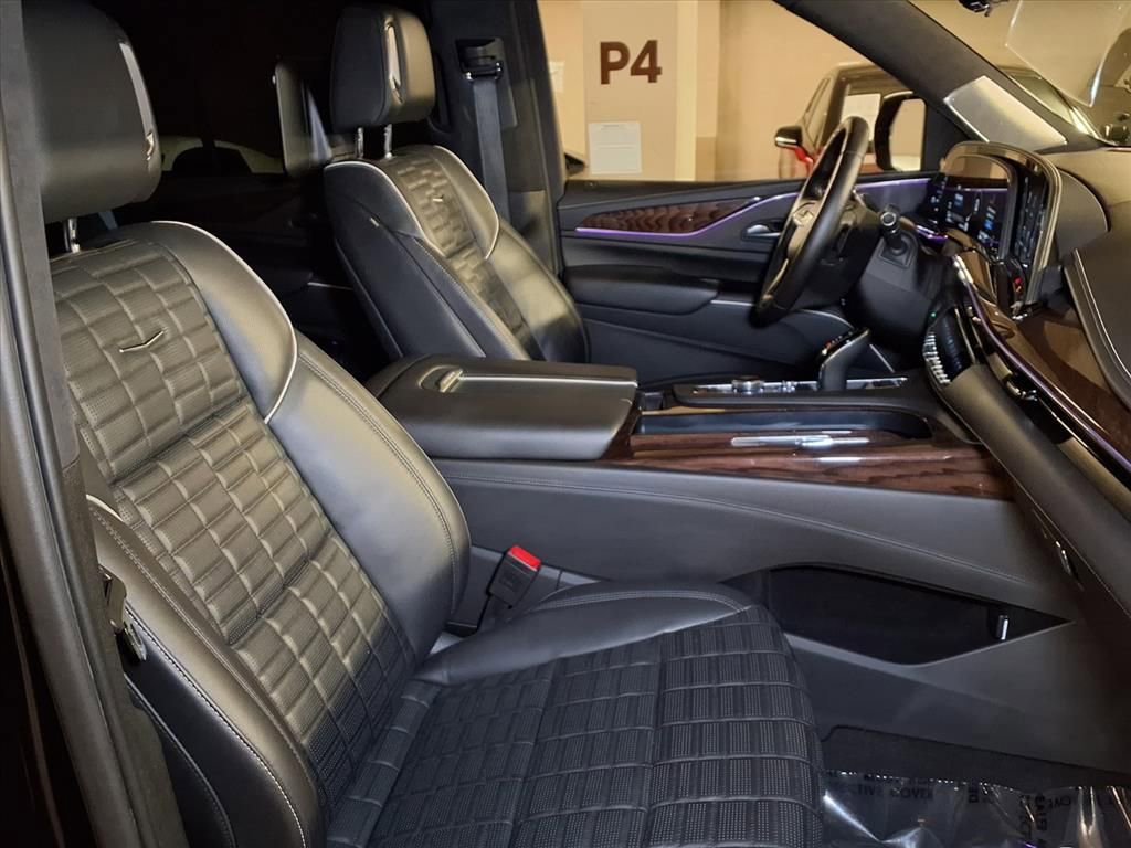 Used 2023 Cadillac Escalade Sport Platinum w/ LPO, ONYX Package image 22